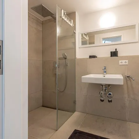 Apartment Xxl Design-appartement Artdesign - 8 Pers - Naehe Speyer Mannheim Heidelberg